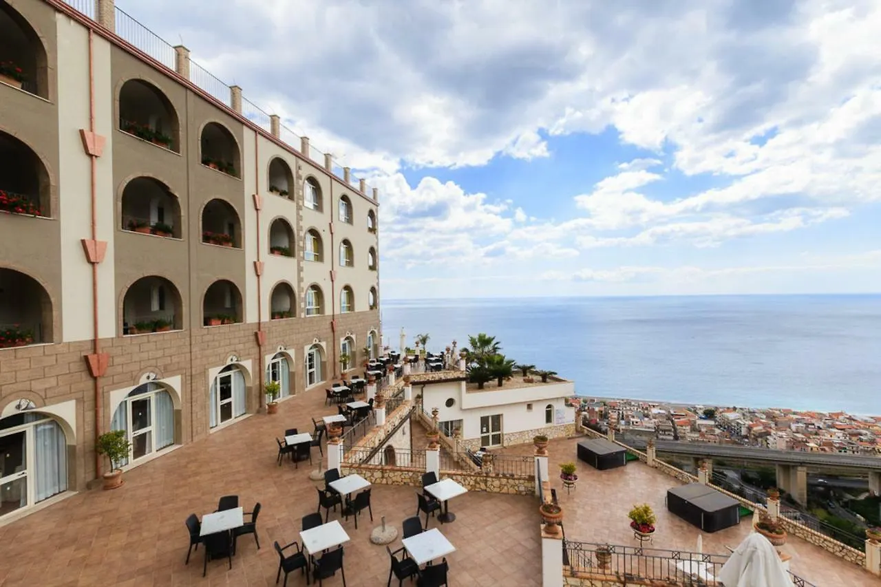 ****  Hotel Olimpo Le Terrazze Letojanni Italy
